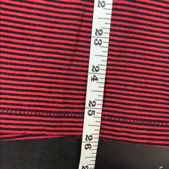 BUNDLE 2 ITEMS FOR $10 Levi’s Black and red stripped shirt size medium - Picture 9 of 9